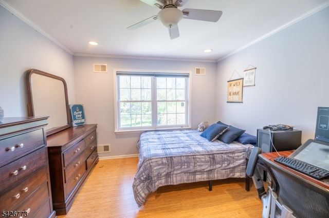 66 Green Valley Dr, Warren Twp., NJ 07059