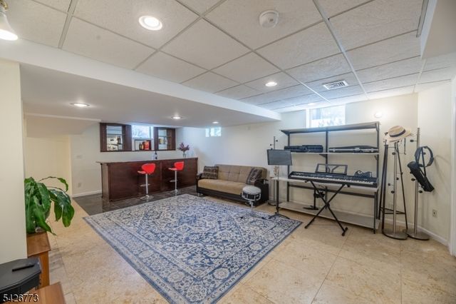 66 Green Valley Dr, Warren Twp., NJ 07059