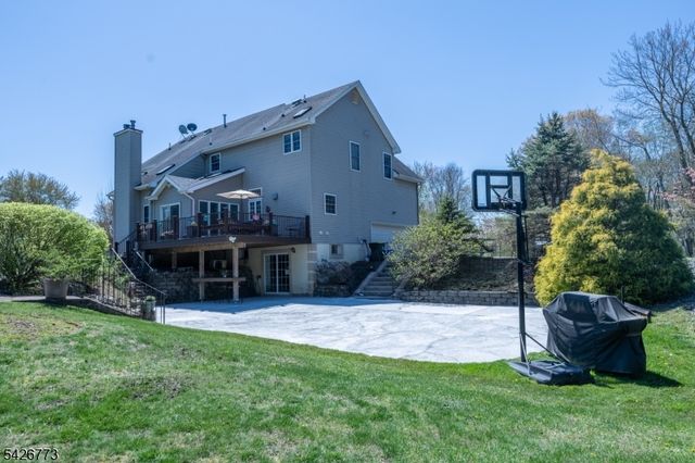 66 Green Valley Dr, Warren Twp., NJ 07059