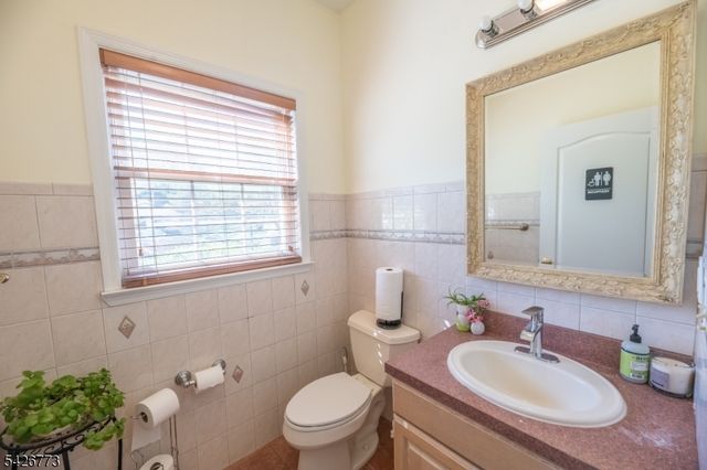 66 Green Valley Dr, Warren Twp., NJ 07059