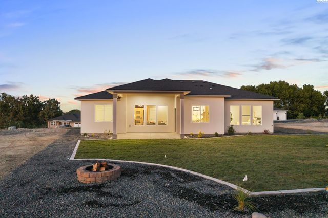 4090 Kingwood St, Kennewick, WA 99337