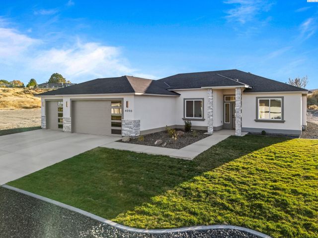 4090 Kingwood St, Kennewick, WA 99337