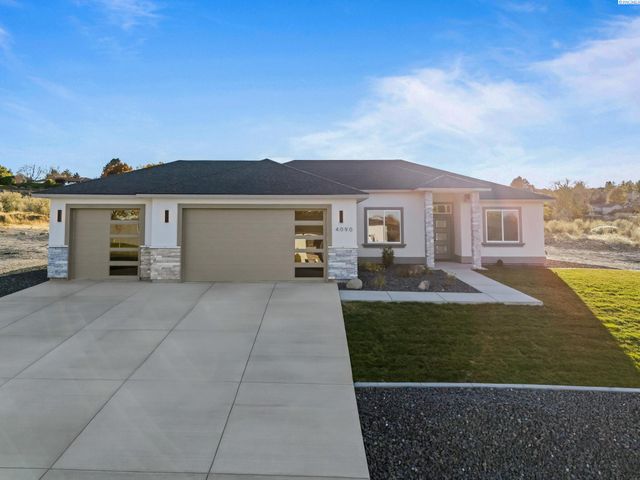 4090 Kingwood St, Kennewick, WA 99337