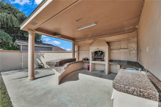 2431 Palm Circle Drive, Rio Grande City, TX 78582