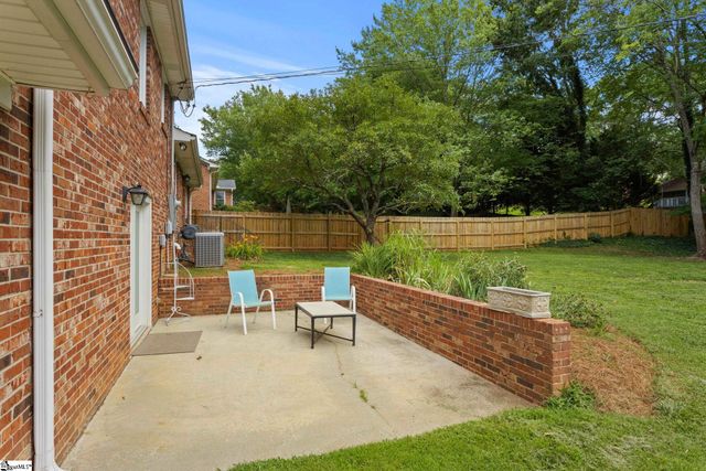 113 Abingdon Way, Greenville, SC 29615