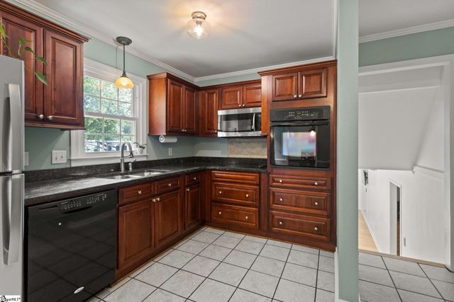 113 Abingdon Way, Greenville, SC 29615
