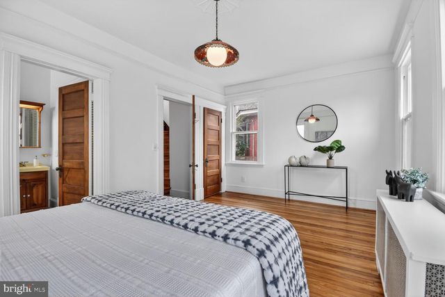 2322 37TH ST NW, Washington, DC 20007