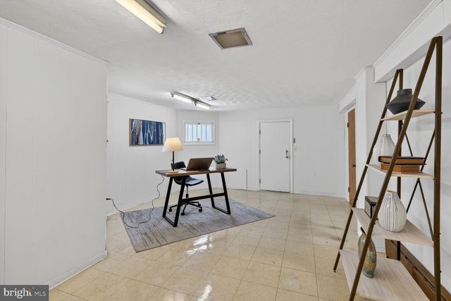 2322 37TH ST NW, Washington, DC 20007