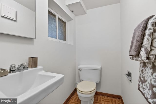 2322 37TH ST NW, Washington, DC 20007