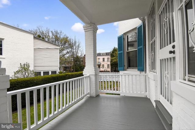 2322 37TH ST NW, Washington, DC 20007