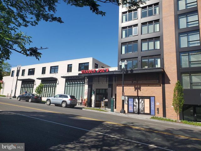 2322 37TH ST NW, Washington, DC 20007