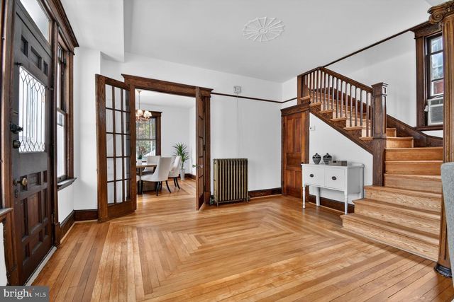 2322 37TH ST NW, Washington, DC 20007