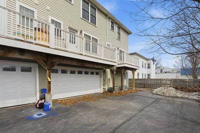 23 Krakow Avenue, Manchester, NH 03103