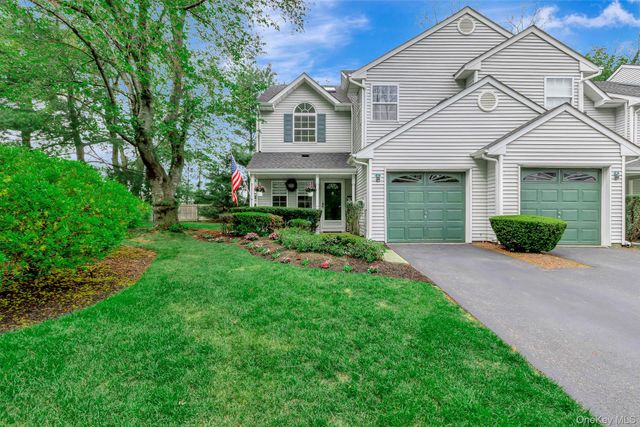 1 Plantation Drive, Hauppauge, NY 11788