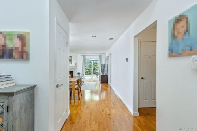 1 Plantation Drive, Hauppauge, NY 11788