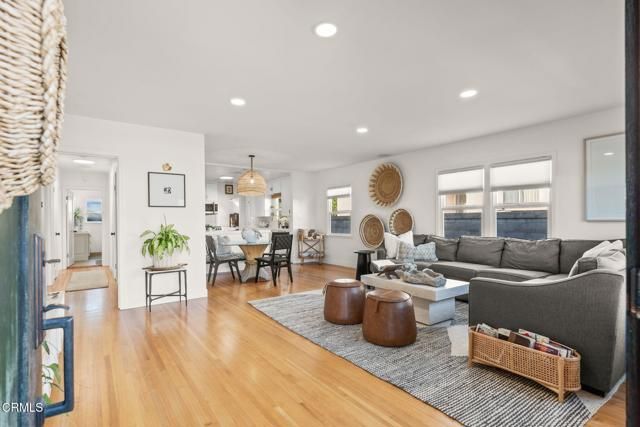 215 Coronado Street, Ventura, CA 93001