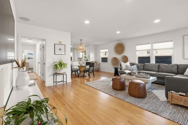 215 Coronado Street, Ventura, CA 93001