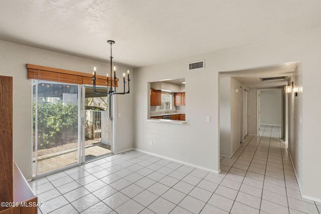 5420 N La Casita Drive, Tucson, AZ 85718