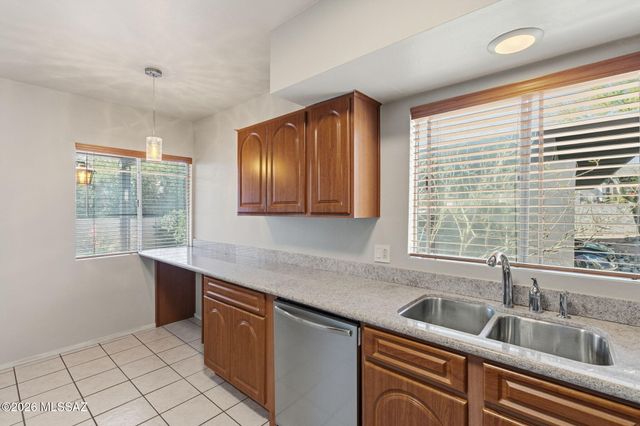 5420 N La Casita Drive, Tucson, AZ 85718