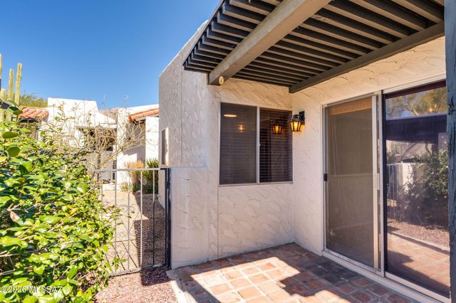 5420 N La Casita Drive, Tucson, AZ 85718