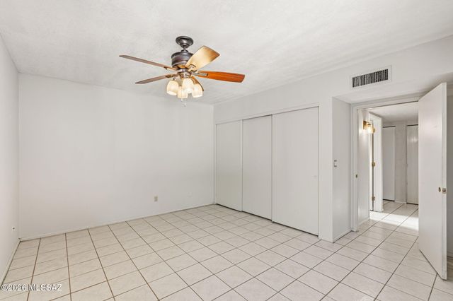 5420 N La Casita Drive, Tucson, AZ 85718