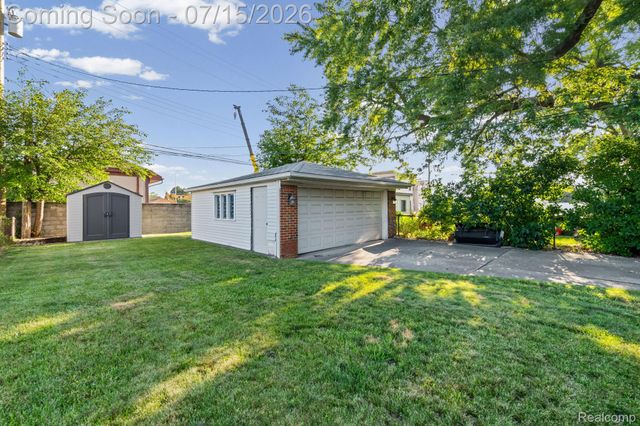 13024 Orange Street, Southgate, MI 48195