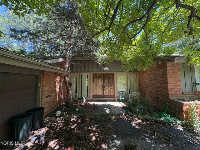 1157 Nanette Drive, Toledo, OH 43614