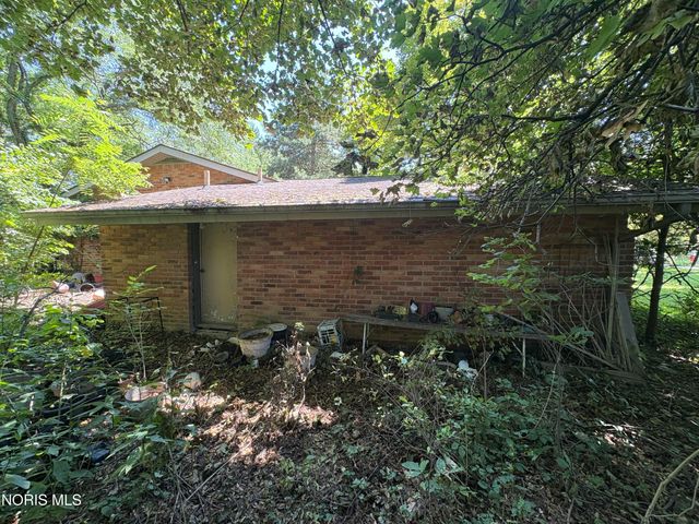 1157 Nanette Drive, Toledo, OH 43614