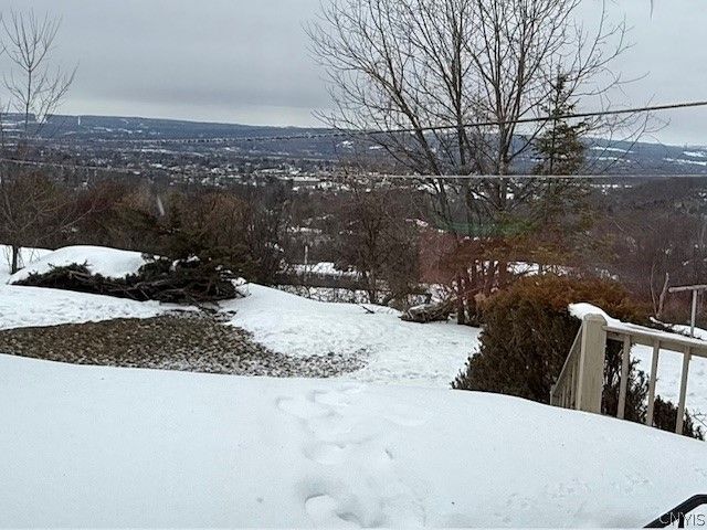 20 South Hills Drive, New Hartford, NY 13413