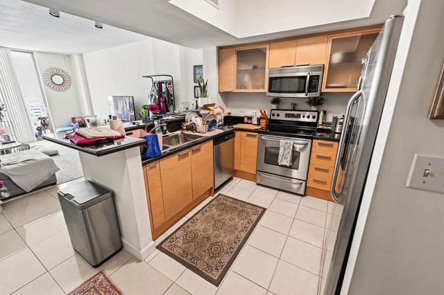140 S Dixie Highway 1002, Hollywood, FL 33020