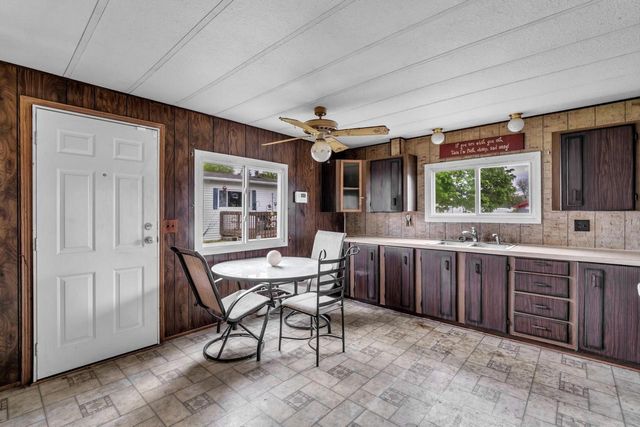 1488 Greenfield AVENUE, Burlington, WI 53105