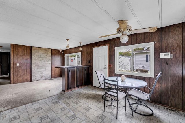 1488 Greenfield AVENUE, Burlington, WI 53105