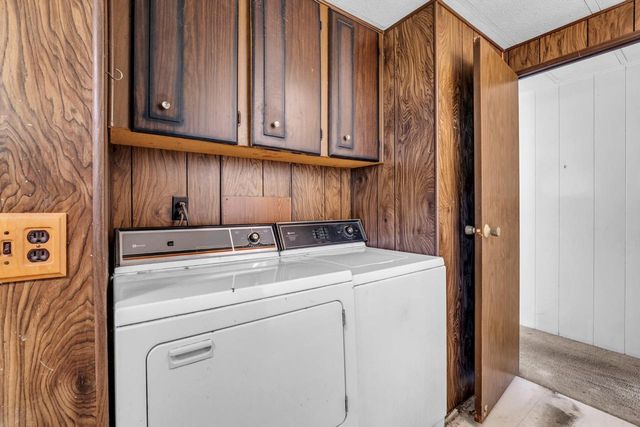 1488 Greenfield AVENUE, Burlington, WI 53105
