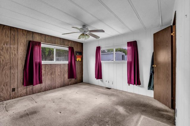 1488 Greenfield AVENUE, Burlington, WI 53105