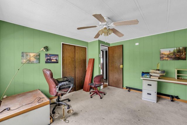 1488 Greenfield AVENUE, Burlington, WI 53105