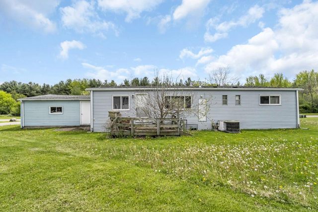 1488 Greenfield AVENUE, Burlington, WI 53105