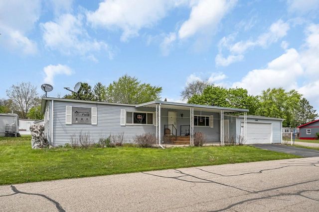 1488 Greenfield AVENUE, Burlington, WI 53105