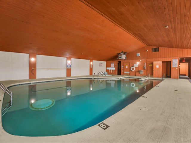 1488 Greenfield AVENUE, Burlington, WI 53105