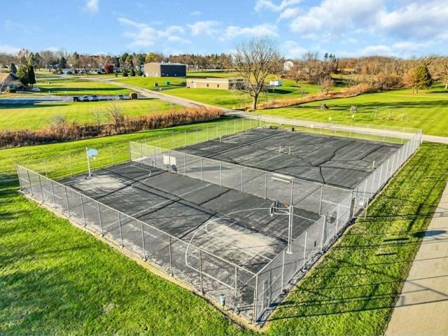1488 Greenfield AVENUE, Burlington, WI 53105