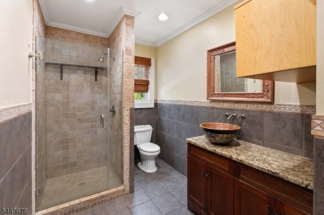 821 Wyoming Ave, Elizabeth City, NJ 07208
