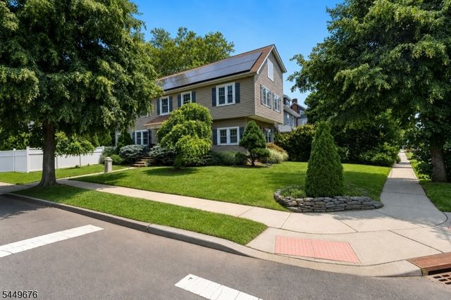 821 Wyoming Ave, Elizabeth City, NJ 07208