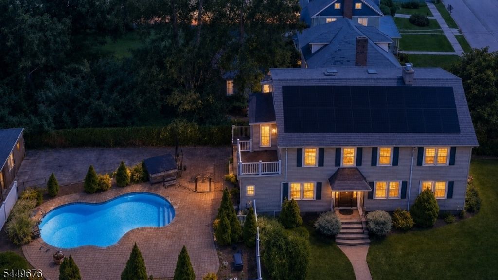 821 Wyoming Ave, Elizabeth City, NJ 07208
