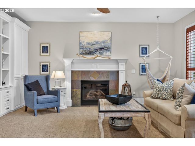 14024 Nw EAGLERIDGE Ln, Portland, OR 97229