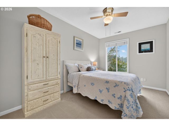 14024 Nw EAGLERIDGE Ln, Portland, OR 97229