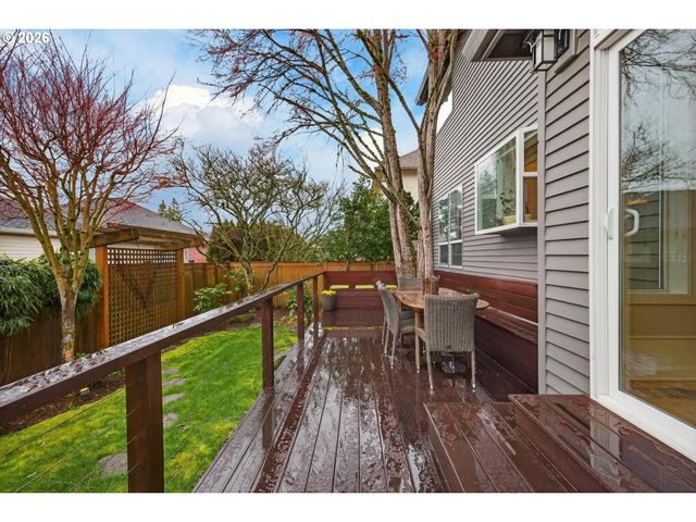 14024 Nw EAGLERIDGE Ln, Portland, OR 97229