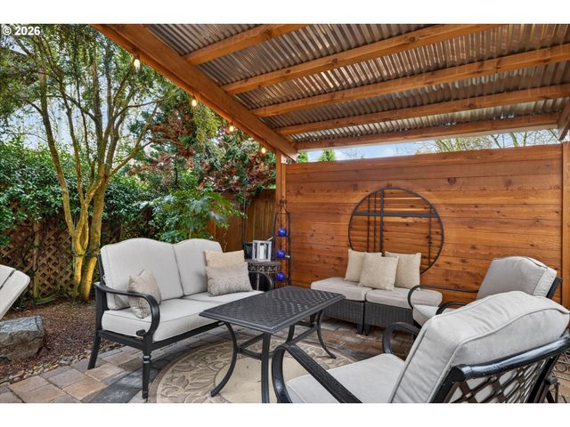 14024 Nw EAGLERIDGE Ln, Portland, OR 97229