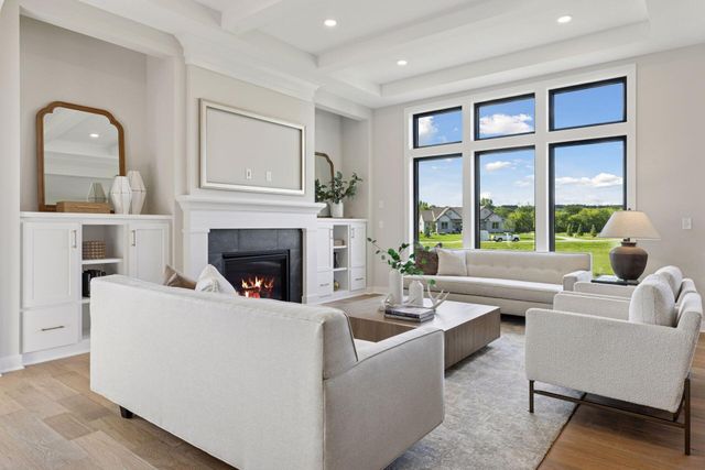 5750 Freeland Bay N, Hugo, MN 55038