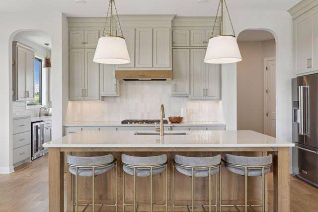 5750 Freeland Bay N, Hugo, MN 55038