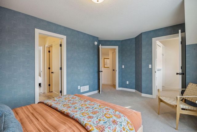 5750 Freeland Bay N, Hugo, MN 55038