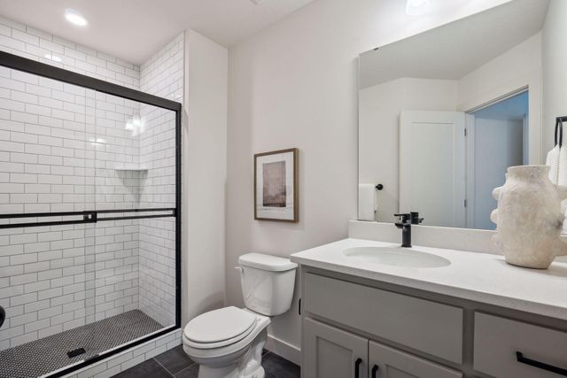 5750 Freeland Bay N, Hugo, MN 55038